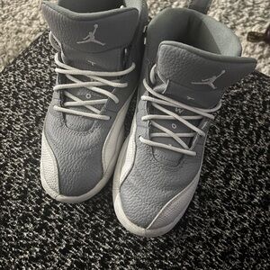 Jordan Kids Sneakers in Gray and White